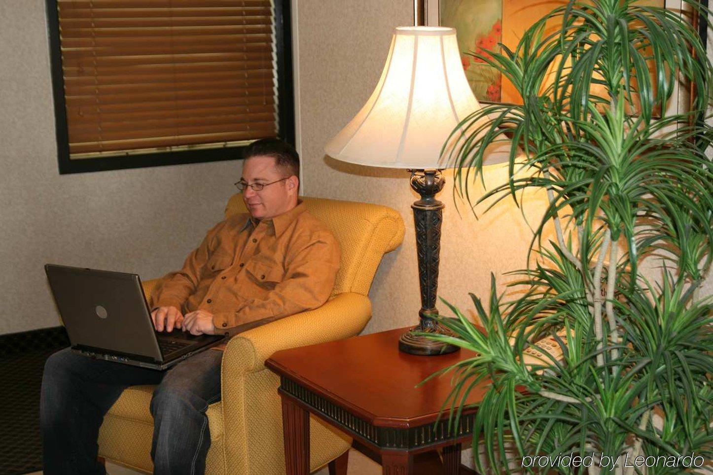 Surestay By Best Western Forsyth Decatur Room photo